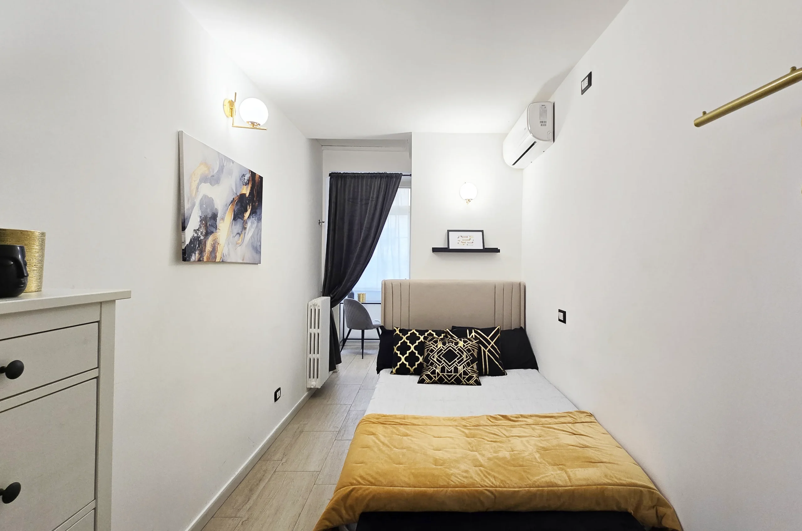 CAMERA SATYRIA CASA DECO TARANTO