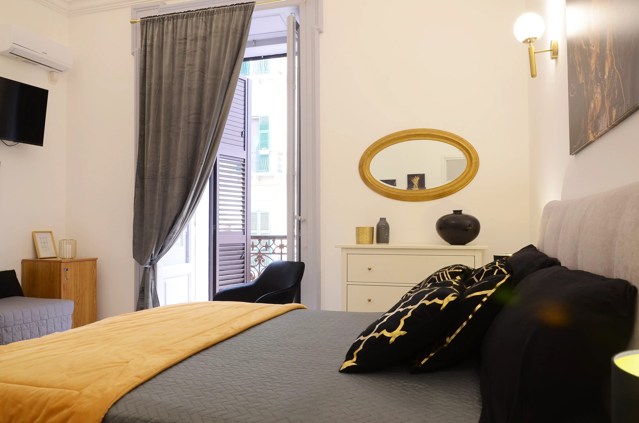 SUITE TARAS CASA DECO FINESTRA SU TARANTO CENTRO